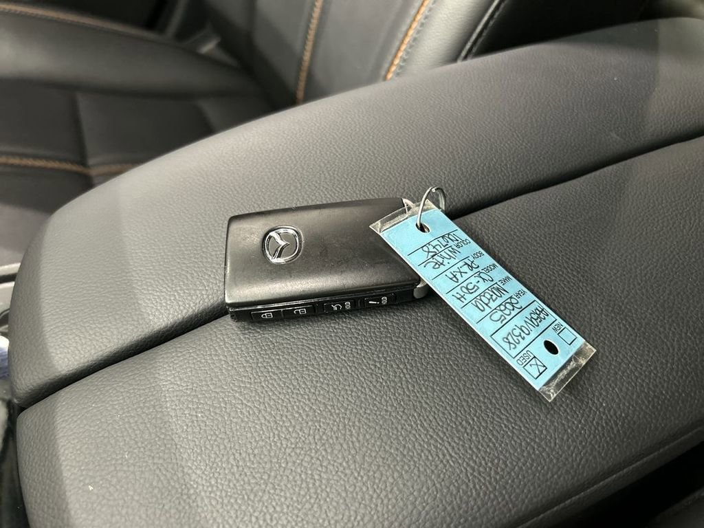 Certified 2025 MAZDA CX-50 AWD 2.5 Hybrid w/ Premium Pkg image 12