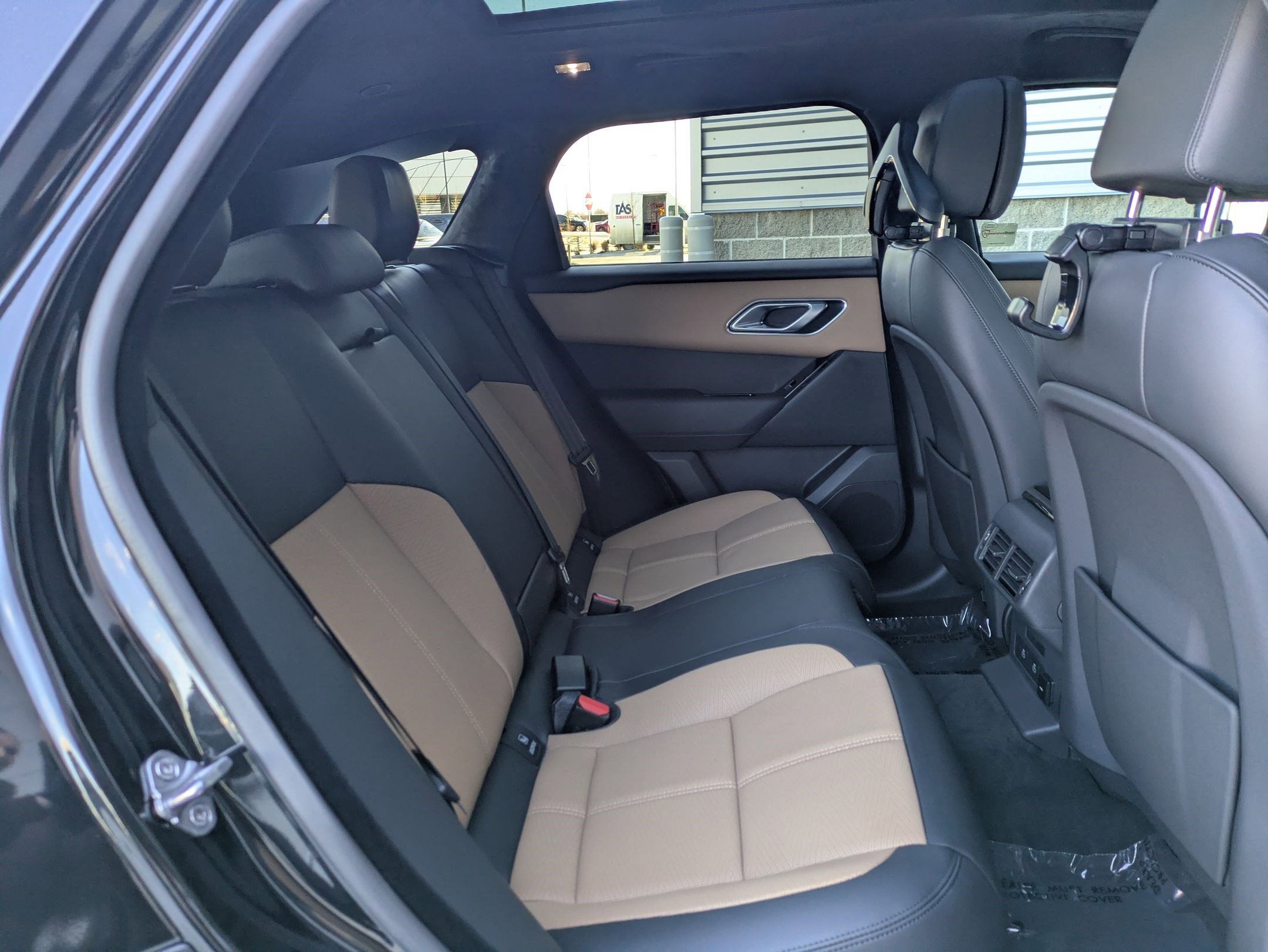 Used 2026 Land Rover Range Rover Velar Autobiography image 29