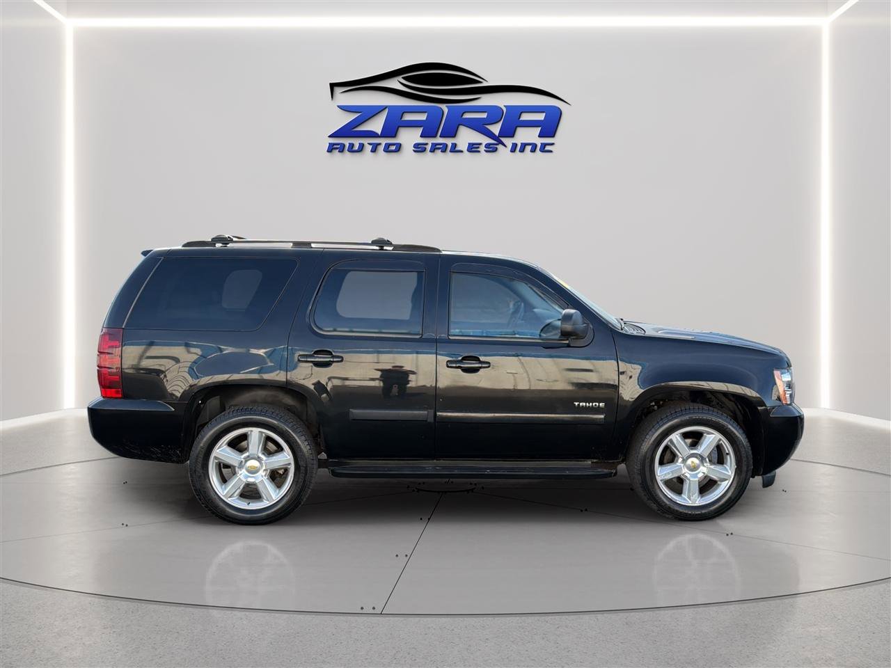 Used 2007 Chevrolet Tahoe LTZ w/ LTZ Preferred Equipment Group AWD/4WD image 8