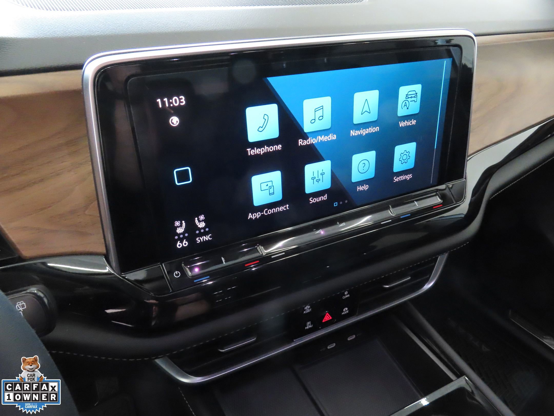 Used 2024 Volkswagen Atlas SE w/ Black Wheel Package FWD image 17