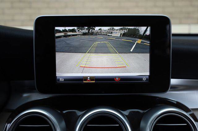 Used 2017 Mercedes-Benz GLC 300 4MATIC image 40