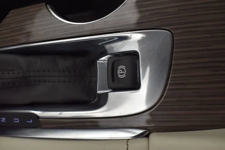 Used 2024 Chevrolet Malibu LT FWD image 33