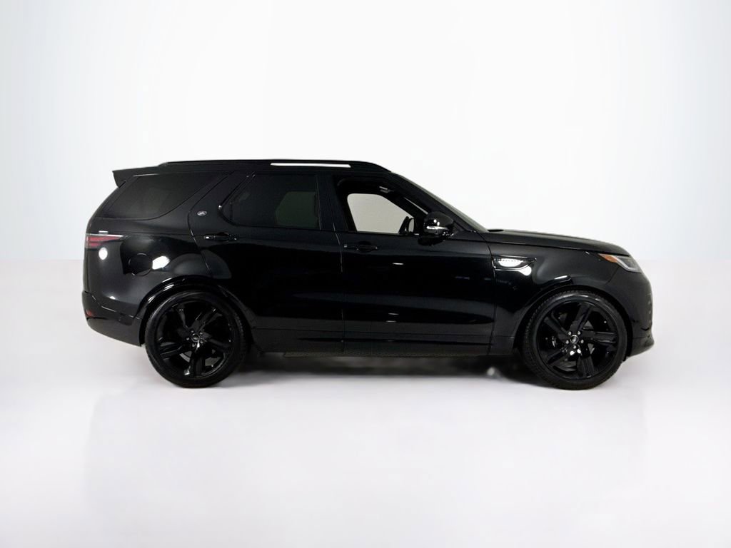Used 2024 Land Rover Discovery Metropolitan Edition AWD/4WD image 6