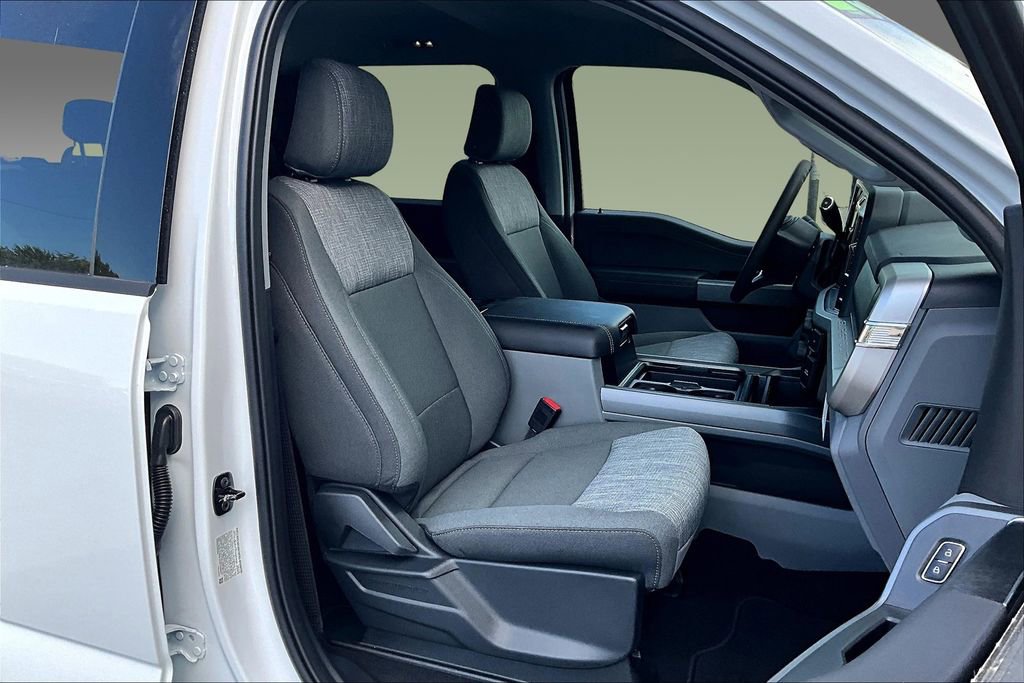 New 2026 Ford F350 XLT w/ XLT Premium Package image 30