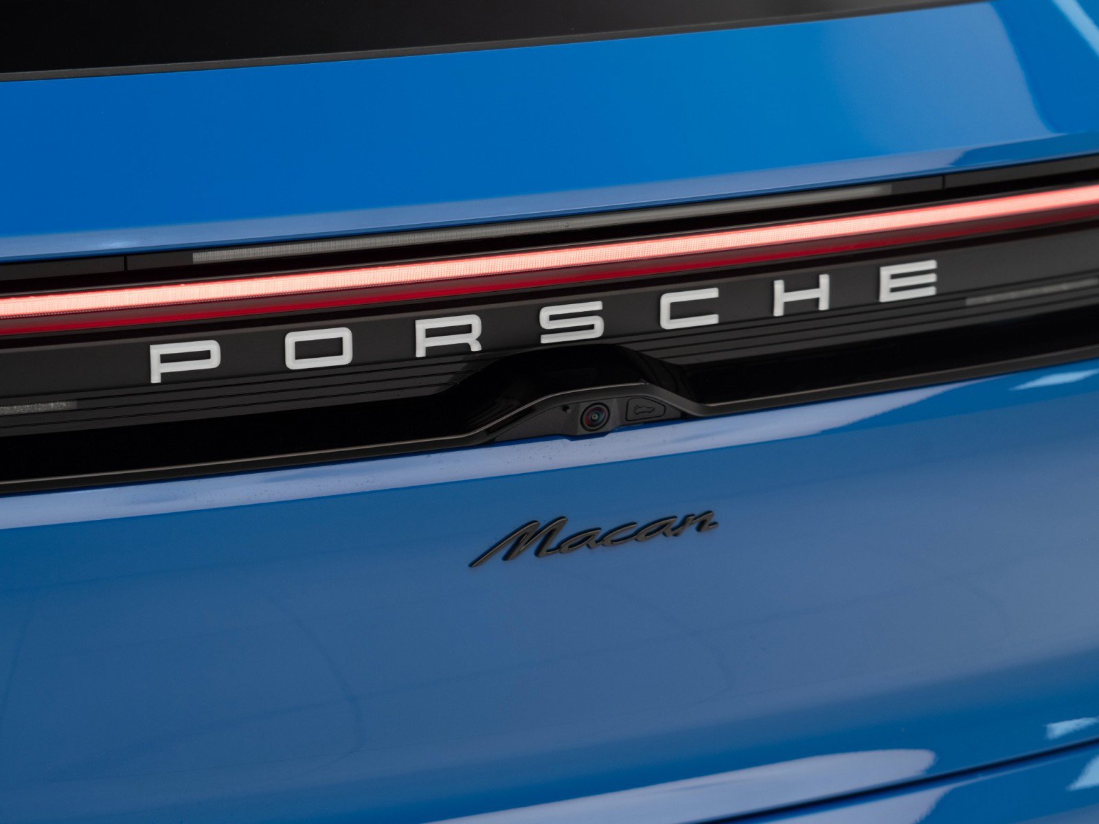 New 2026 Porsche Macan Electric image 14