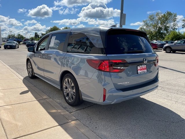 Used 2025 Honda Odyssey Touring image 7