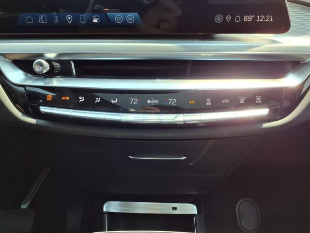 New 2025 Cadillac Lyriq Sport image 31