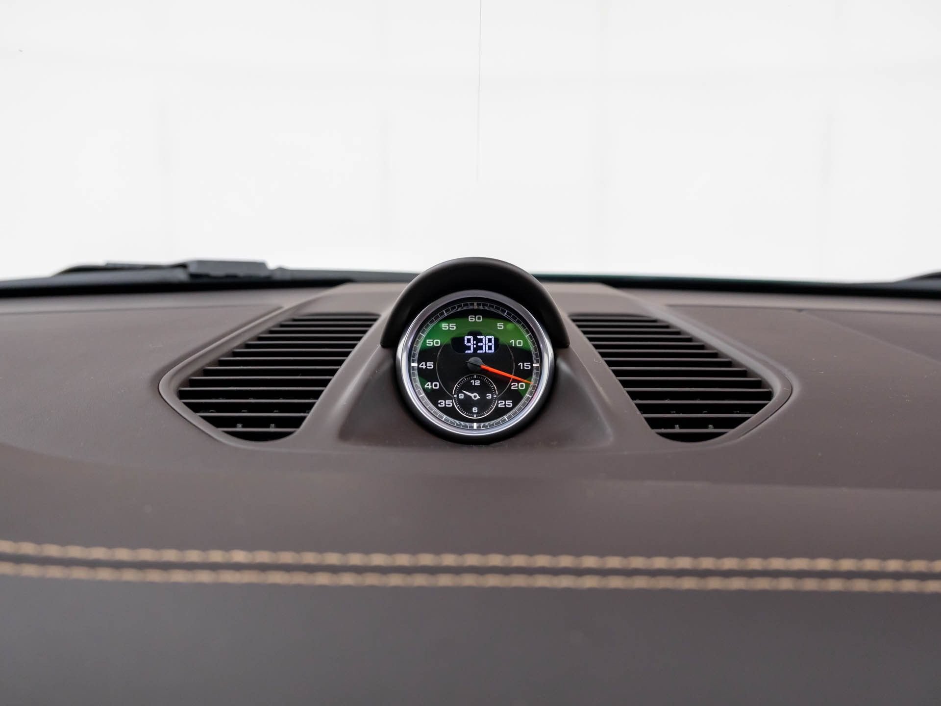 Used 2015 Porsche 911 Turbo S AWD/4WD image 21