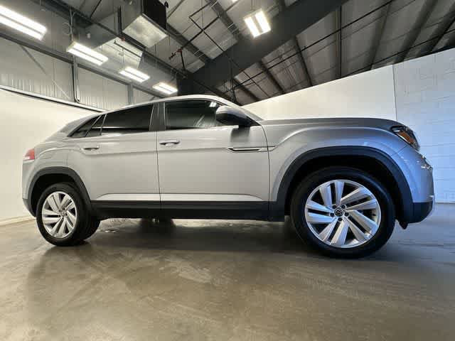 Used 2020 Volkswagen Atlas Cross Sport SE AWD/4WD image 3