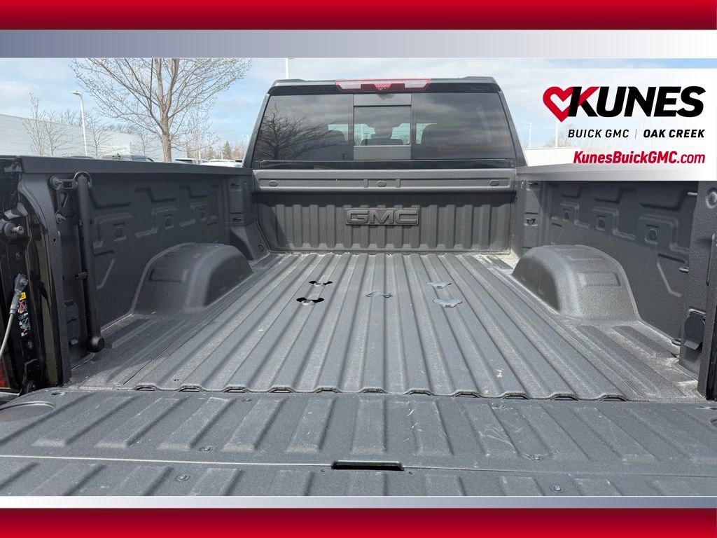 Used 2025 GMC Sierra 2500 Denali w/ Denali Reserve Package AWD/4WD image 4