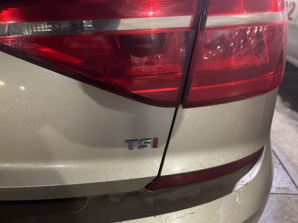 Used 2016 Volkswagen Passat 1.8T S image 10