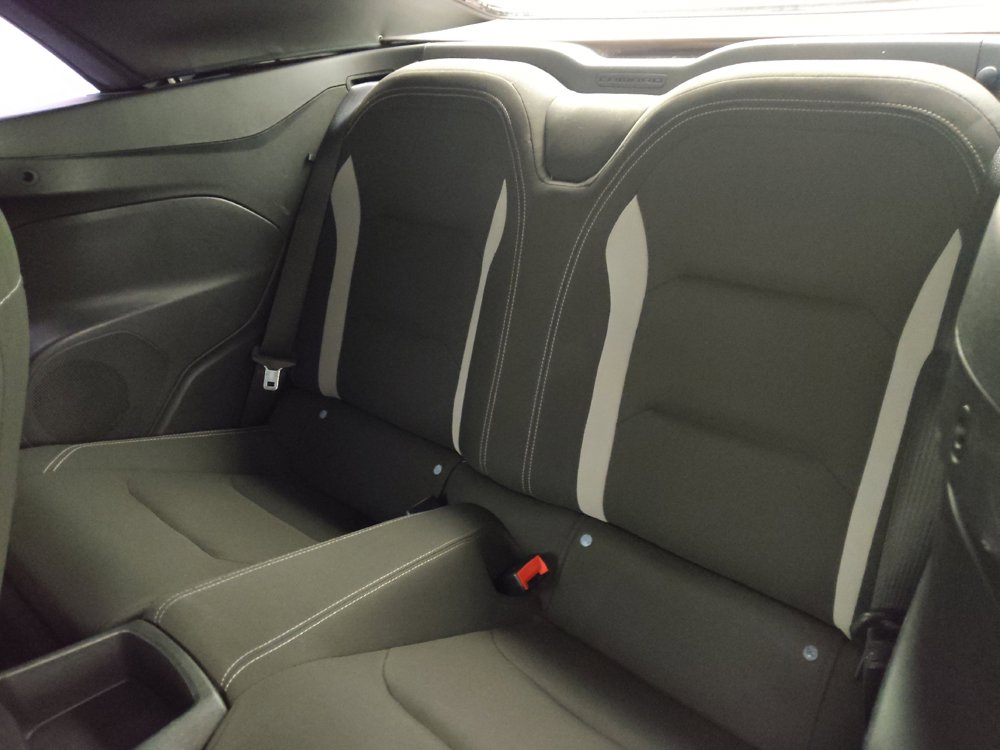 Used 2020 Chevrolet Camaro LT RWD image 18