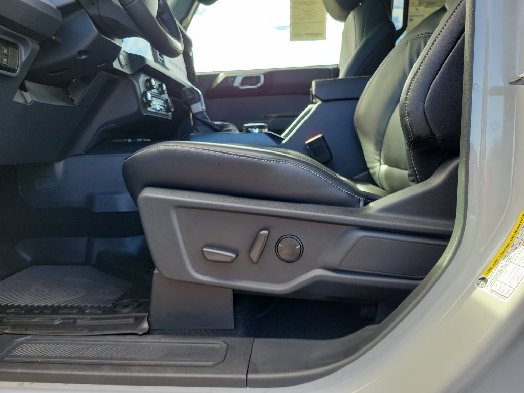 New 2026 Ford Bronco Outer Banks AWD/4WD image 19