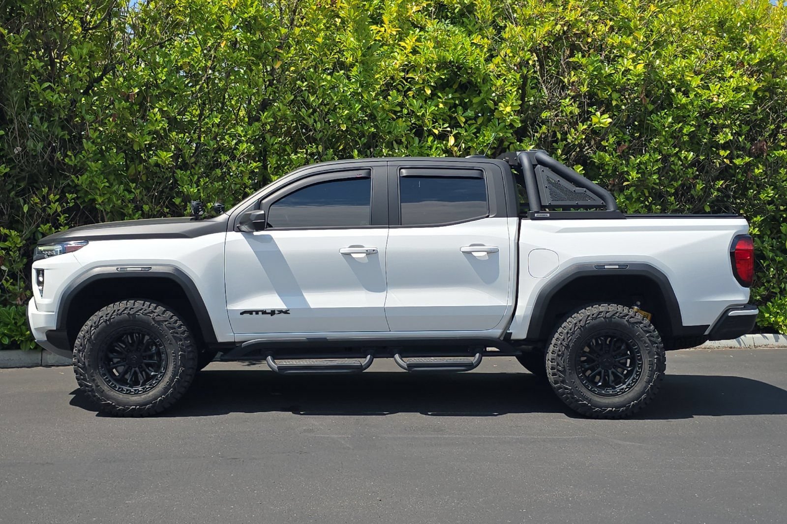 Used 2023 GMC Canyon AT4X AWD/4WD image 7