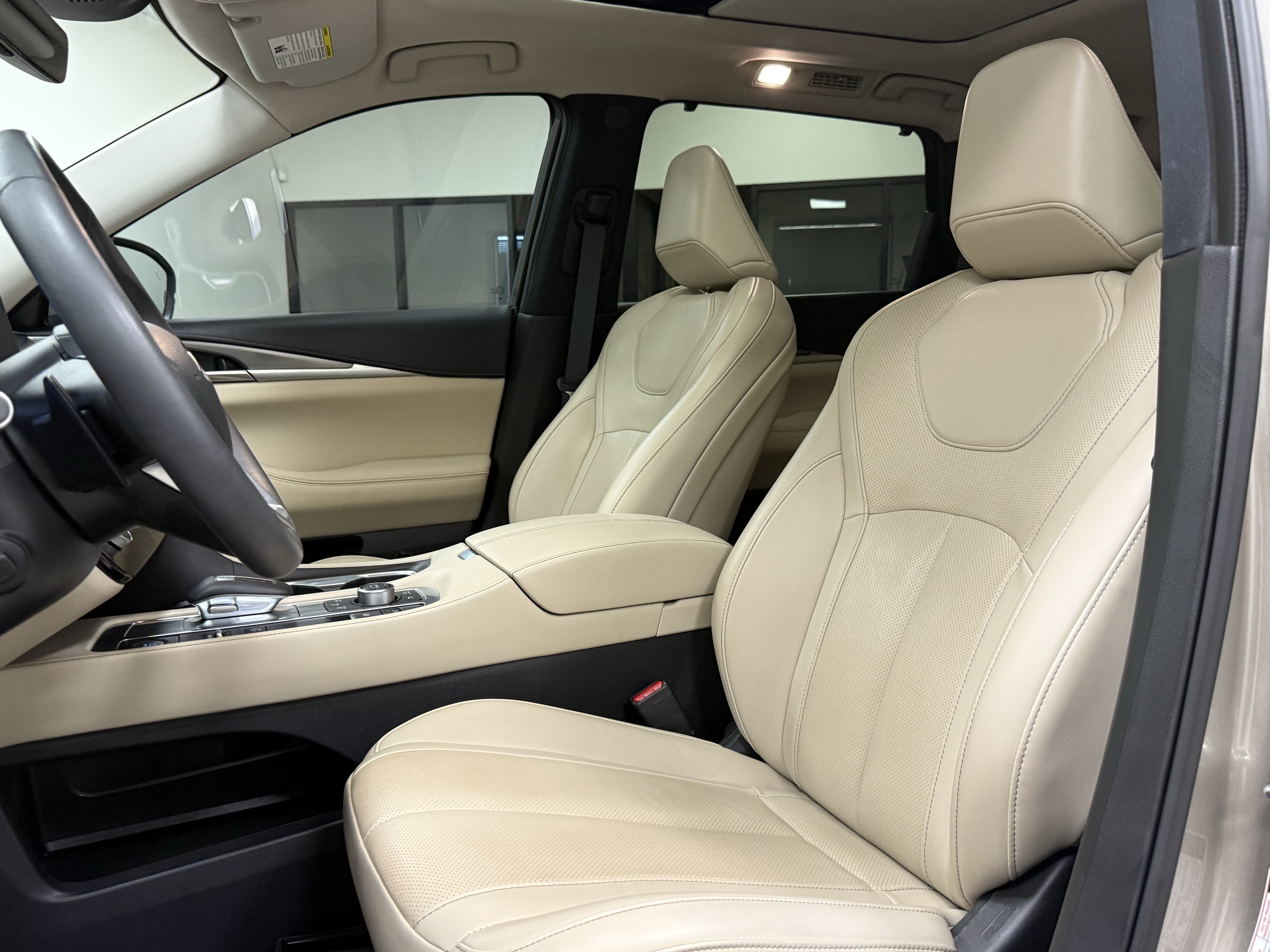 Certified 2024 INFINITI QX60 Luxe FWD image 13