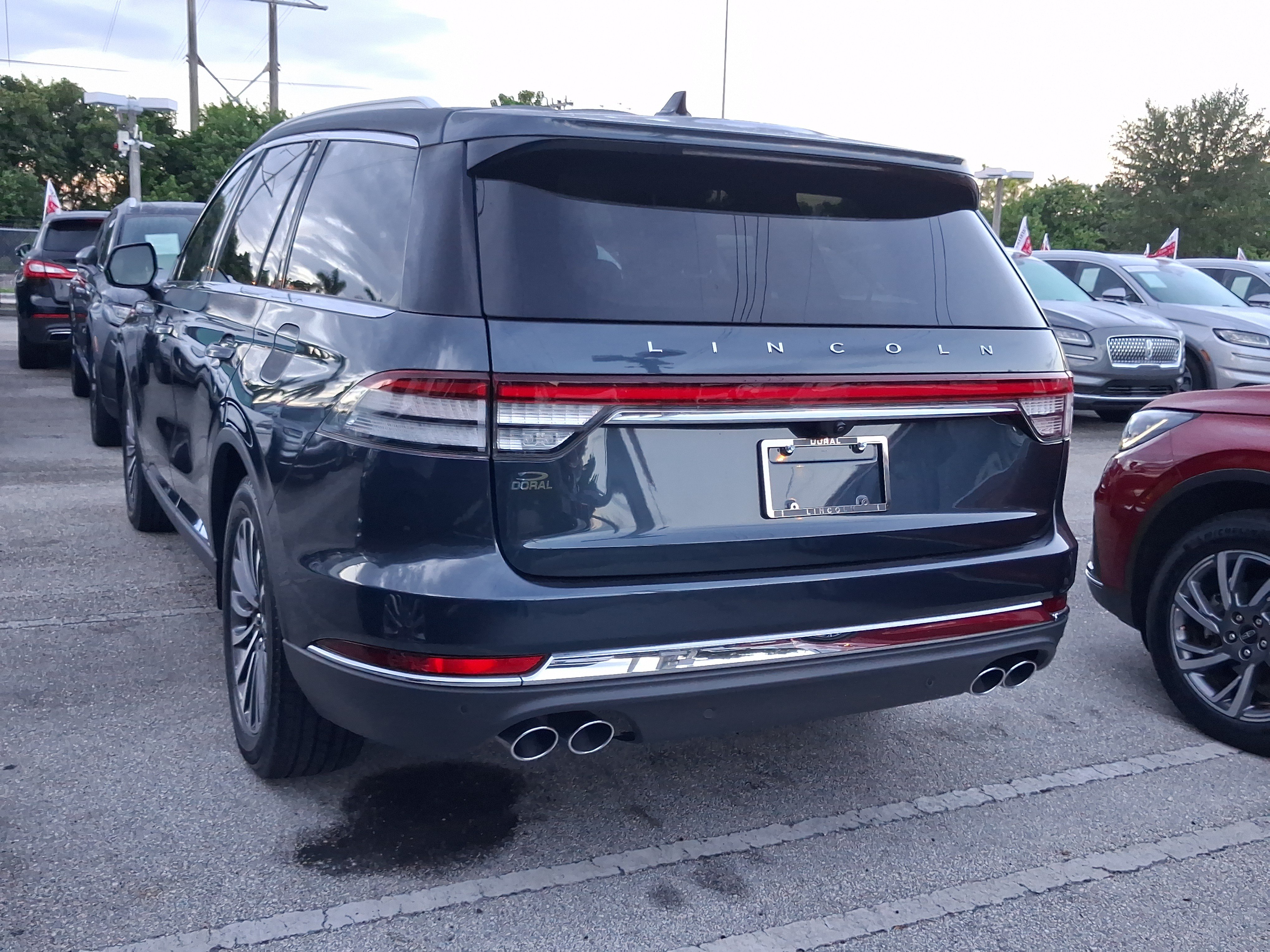 Certified 2024 Lincoln Aviator Reserve RWD image 3