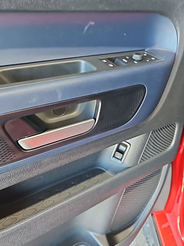 Used 2025 Volkswagen ID. Buzz Pro S Plus image 26