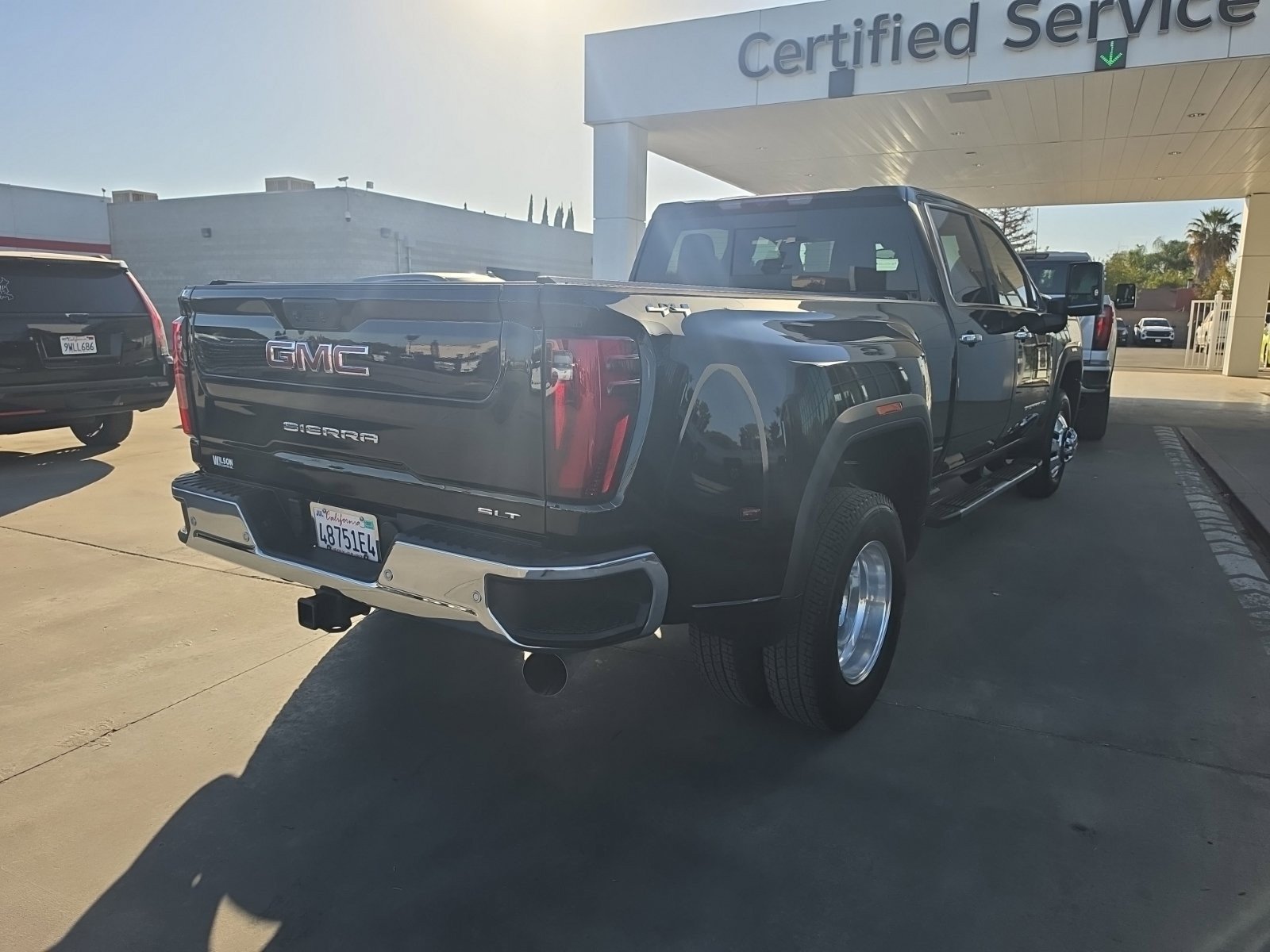 Used 2025 GMC Sierra 3500 SLT w/ Texas SLT Premium Package AWD/4WD image 4