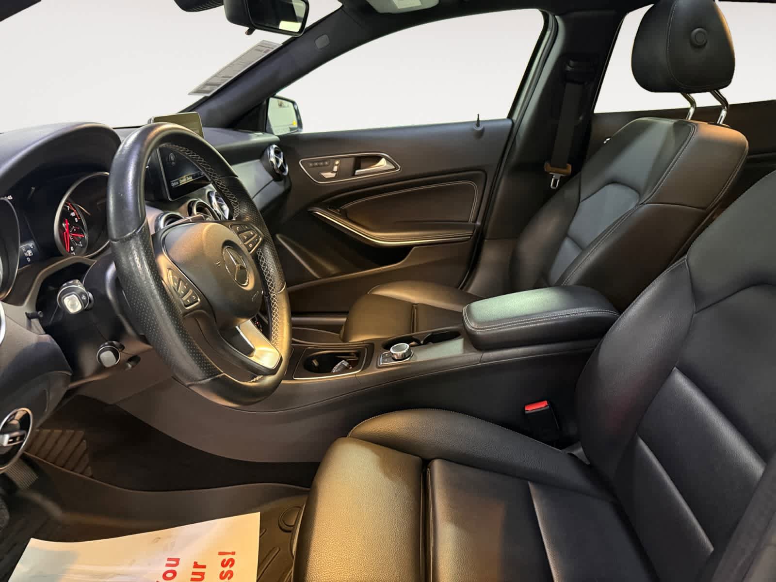 Used 2018 Mercedes-Benz GLA 250 image 13