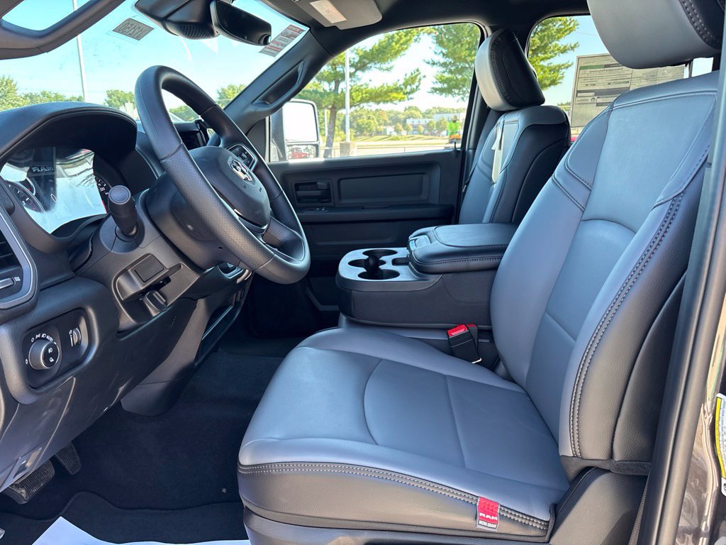New 2027 RAM 3500 Tradesman AWD/4WD image 34