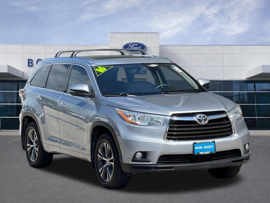 Used 2016 Toyota Highlander XLE w/ Protection Package #3 AWD/4WD image 2