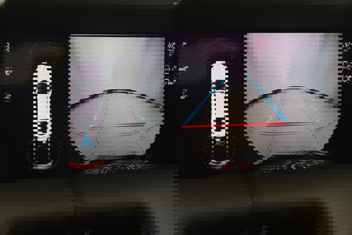 Used 2020 Porsche Taycan 4S image 10