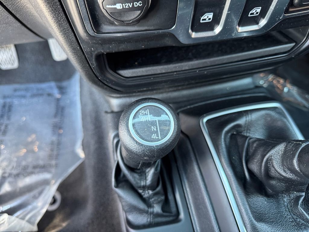 Used 2019 Jeep Wrangler Sport image 18