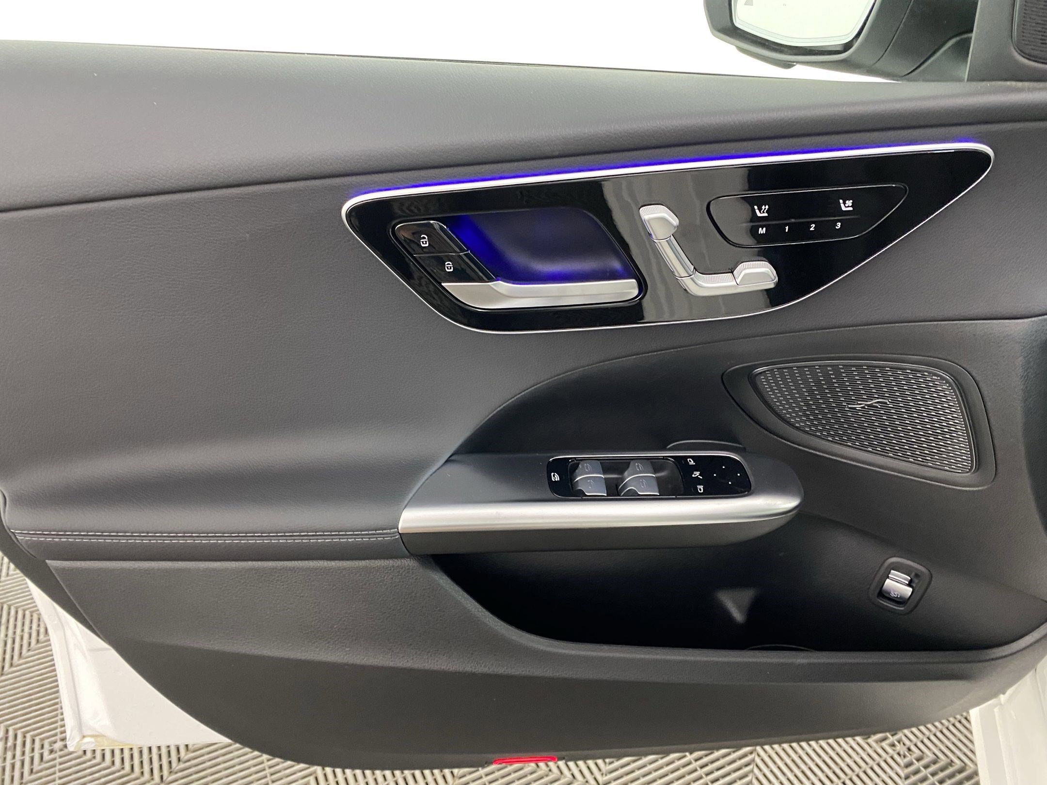 Used 2025 Mercedes-Benz C 300 C 300 image 11