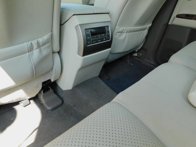 Used 2013 Lexus GX 460 Premium image 19