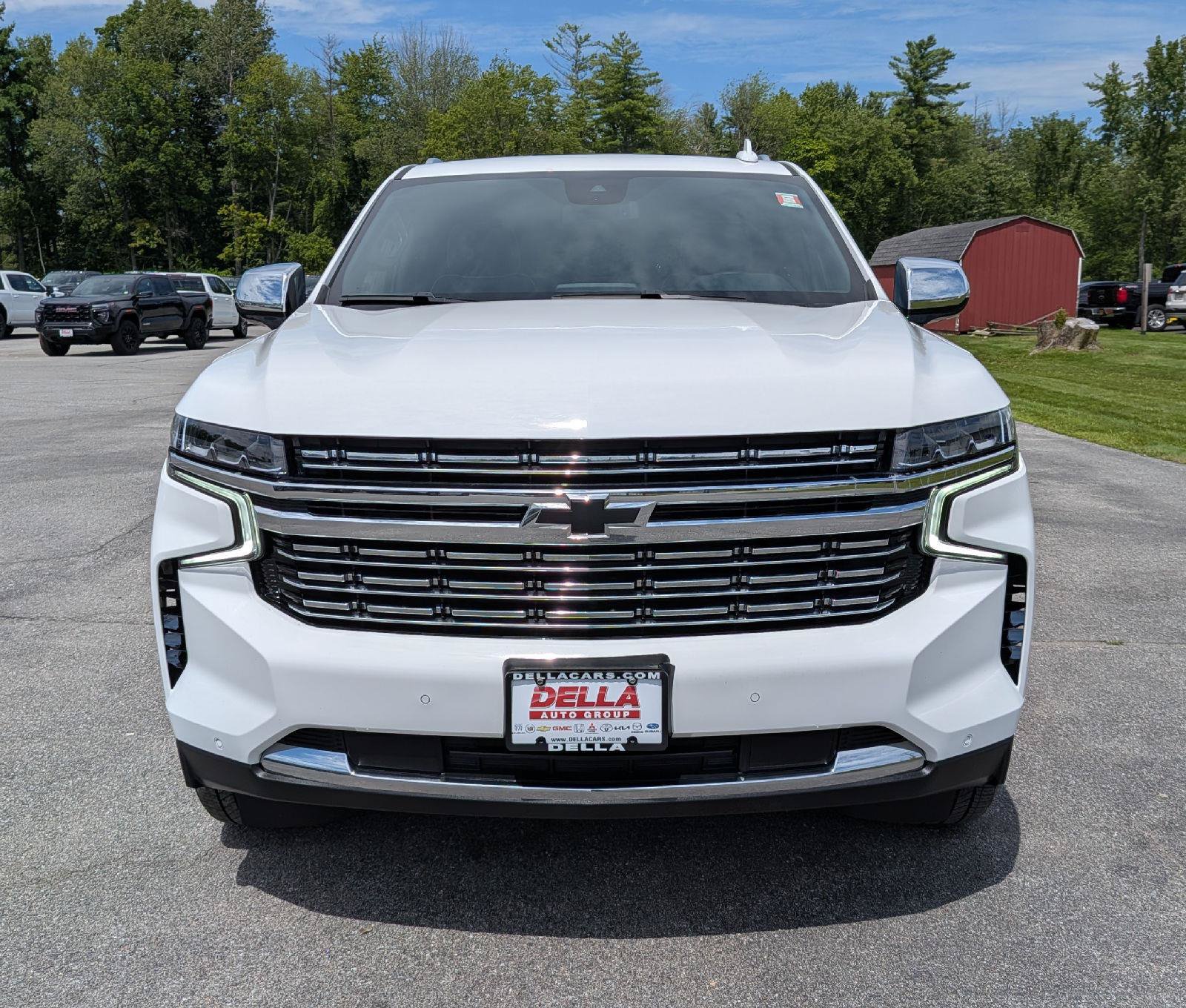 Used 2023 Chevrolet Tahoe Premier AWD/4WD image 2