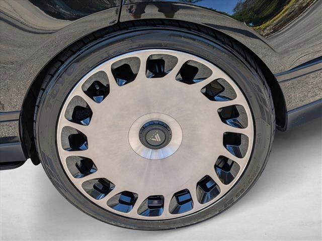 Used 2020 Land Rover Range Rover Long Wheelbase Autobiography image 25