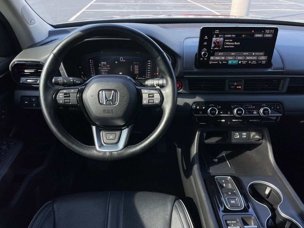 Certified 2025 Honda Pilot Elite image 11