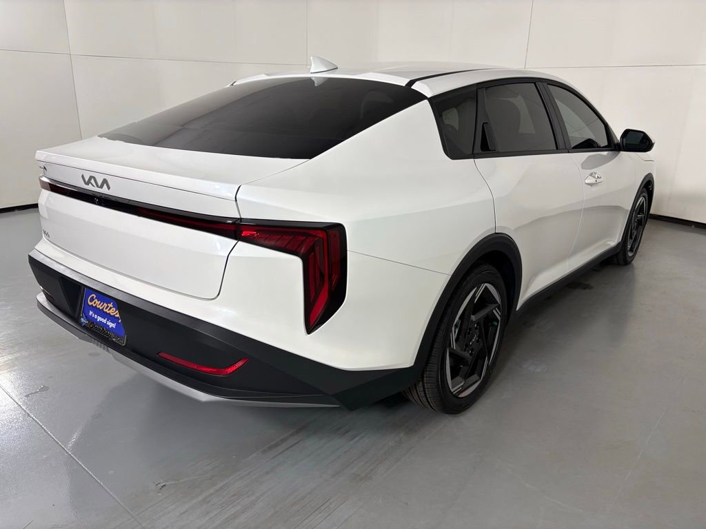 New 2026 Kia K4 EX image 8