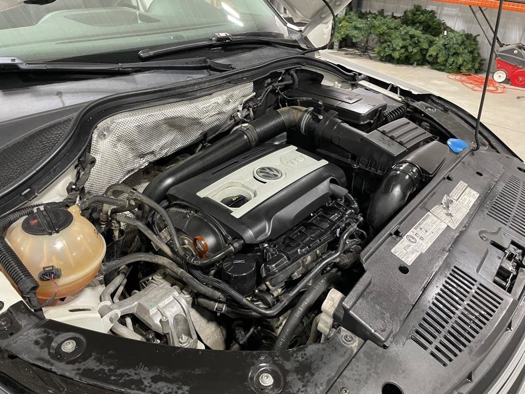 Used 2012 Volkswagen Tiguan S image 35