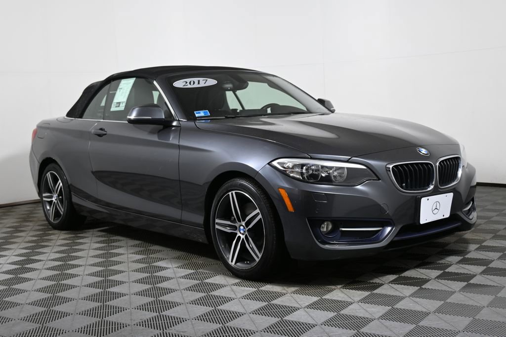 Used 2017 BMW 230i xDrive Convertible image 8