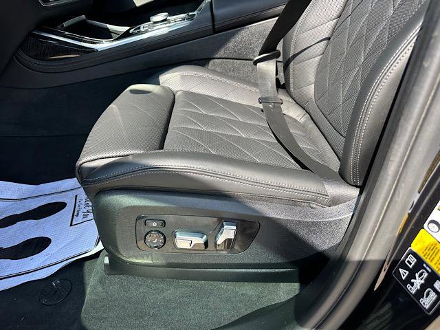 Certified 2023 BMW X7 xDrive40i w/ M Sport Package image 12
