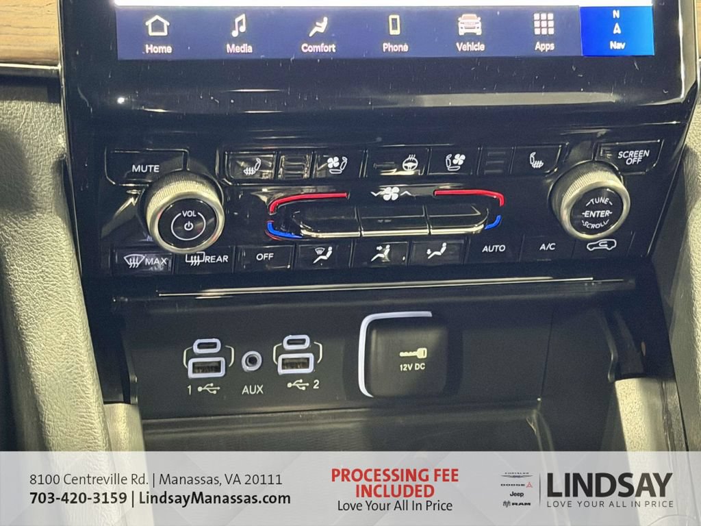 Used 2024 Jeep Grand Cherokee Summit w/ Luxury Tech Group V AWD/4WD image 20