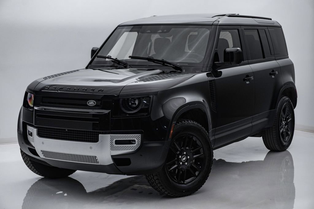 Used 2025 Land Rover Defender 110 S image 3