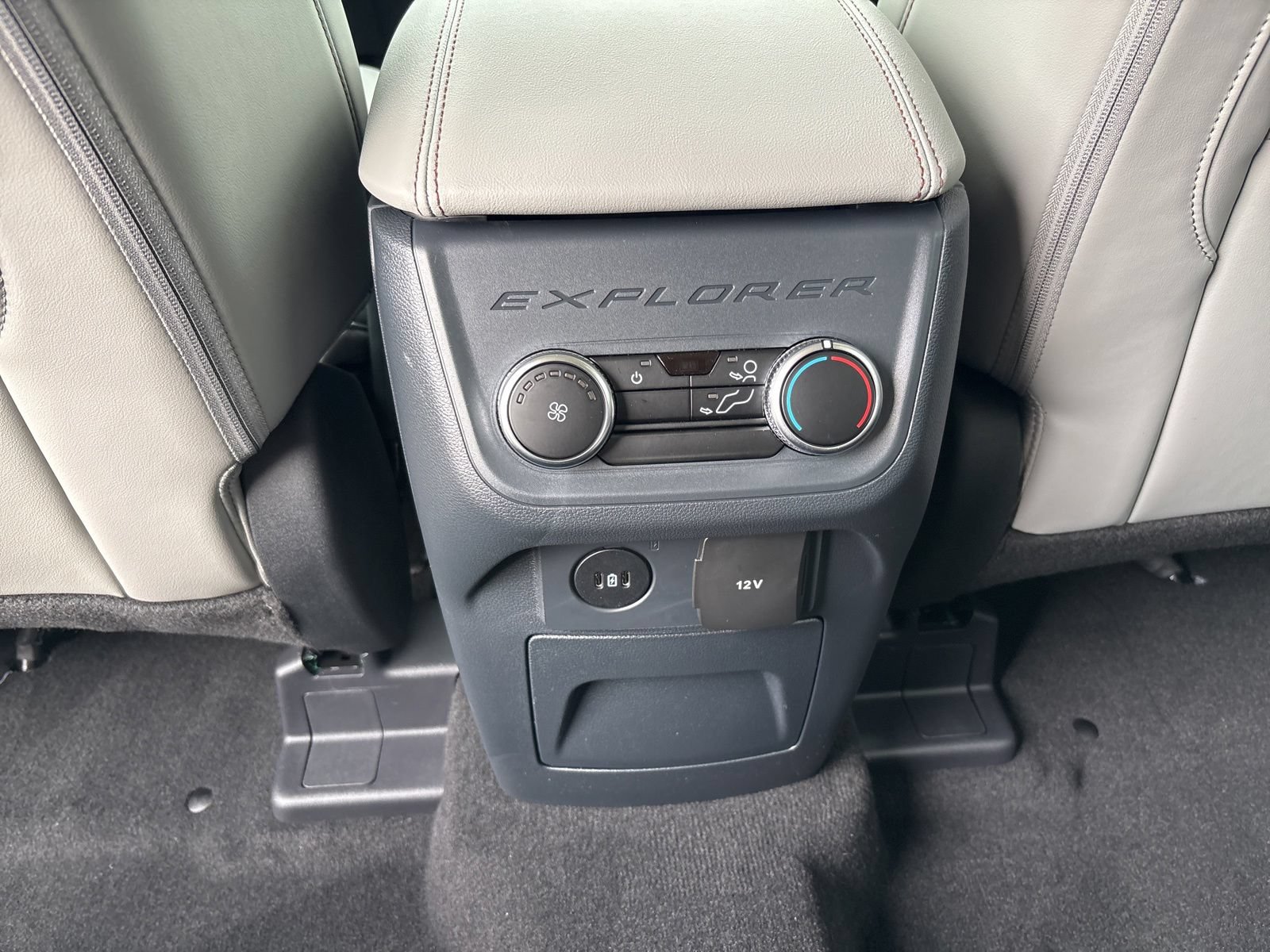 New 2026 Ford Explorer Active w/ Active Comfort Package RWD image 14