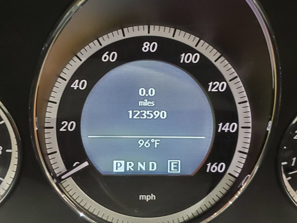 Used 2011 Mercedes-Benz E 350 Cabriolet image 36