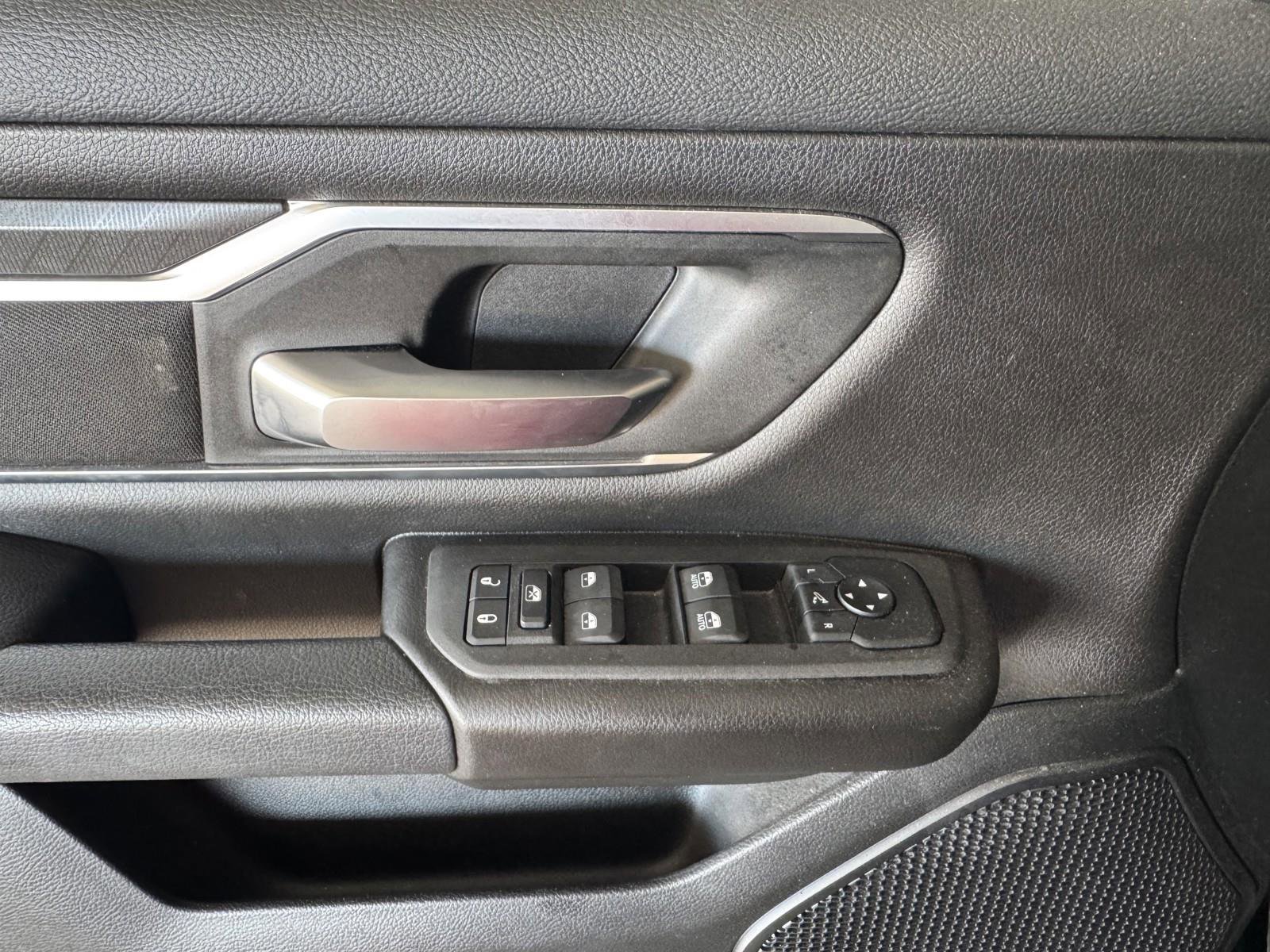 Used 2025 RAM 1500 Big Horn image 24