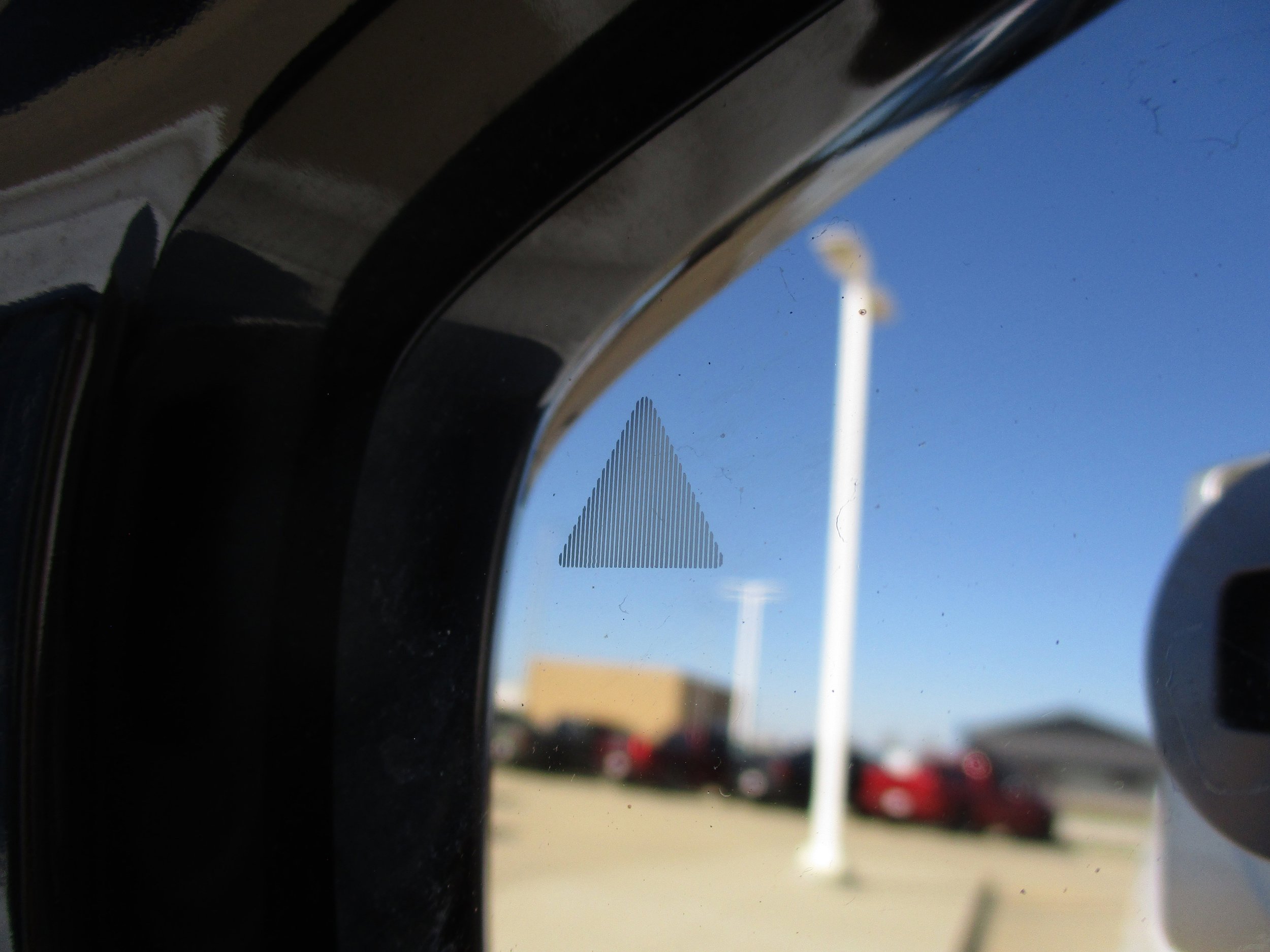 Used 2025 Chrysler Pacifica Select image 10