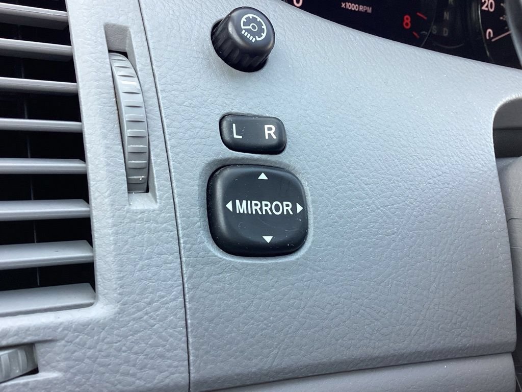 Used 2005 Toyota Avalon FWD image 20