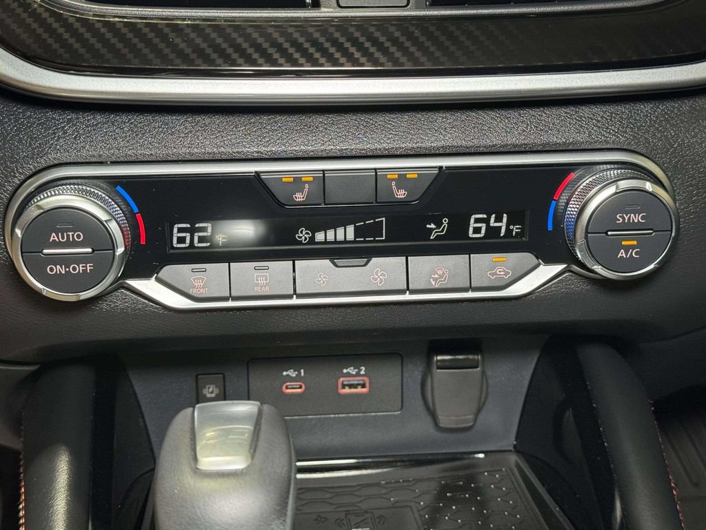 Used 2025 Nissan Altima 2.5 SR w/ SR Premium Package AWD/4WD image 9