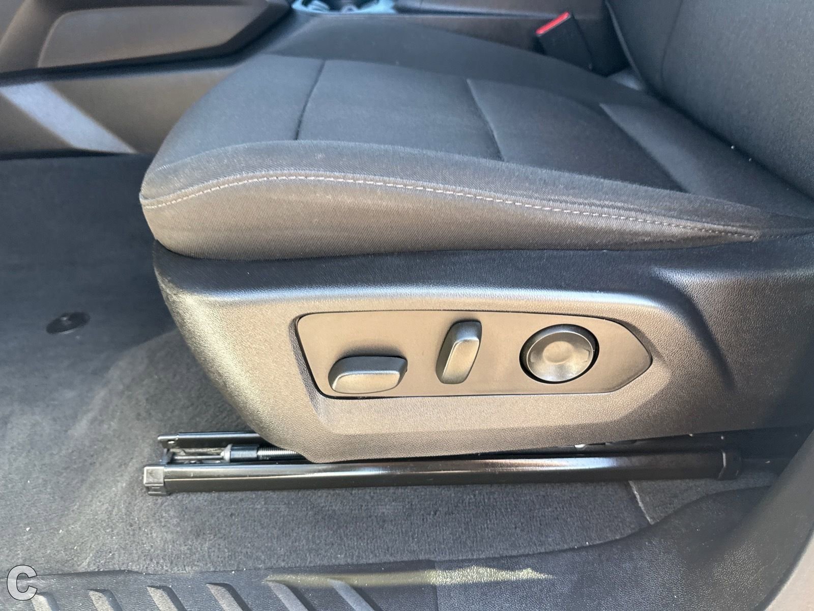 Certified 2024 Chevrolet Colorado Trail Boss w/ Technology Package AWD/4WD image 20