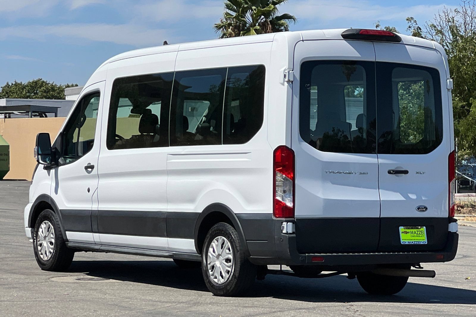 Used 2023 Ford Transit 350 XLT RWD image 3