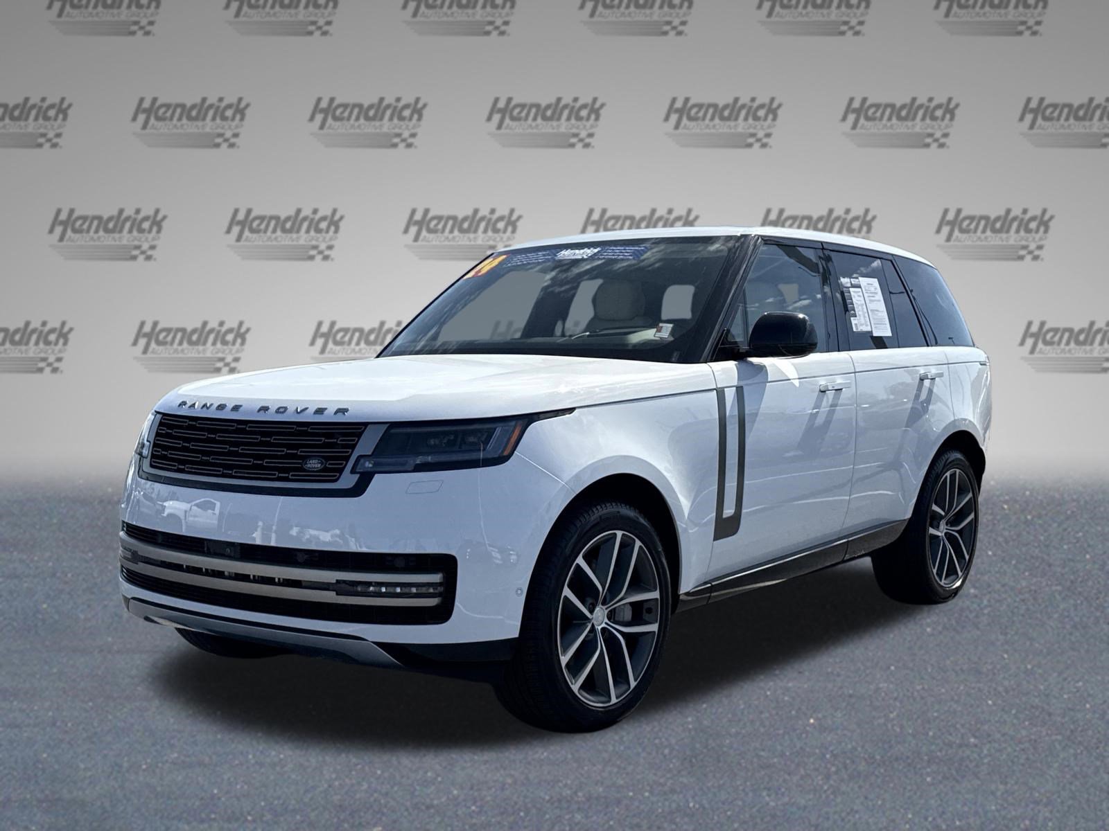 Used 2024 Land Rover Range Rover SE image 9