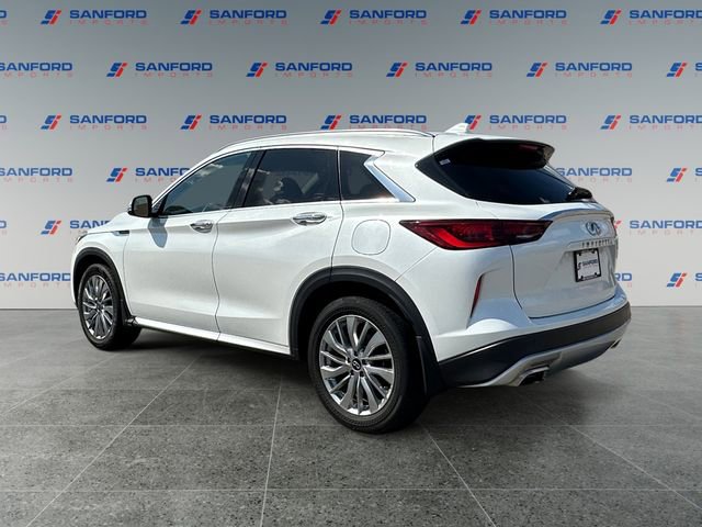 Used 2023 INFINITI QX50 Luxe image 3