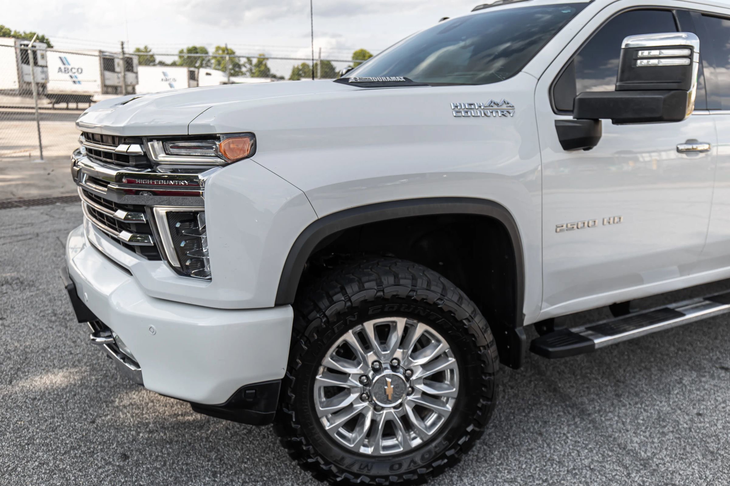 Used 2021 Chevrolet Silverado 2500 High Country image 2