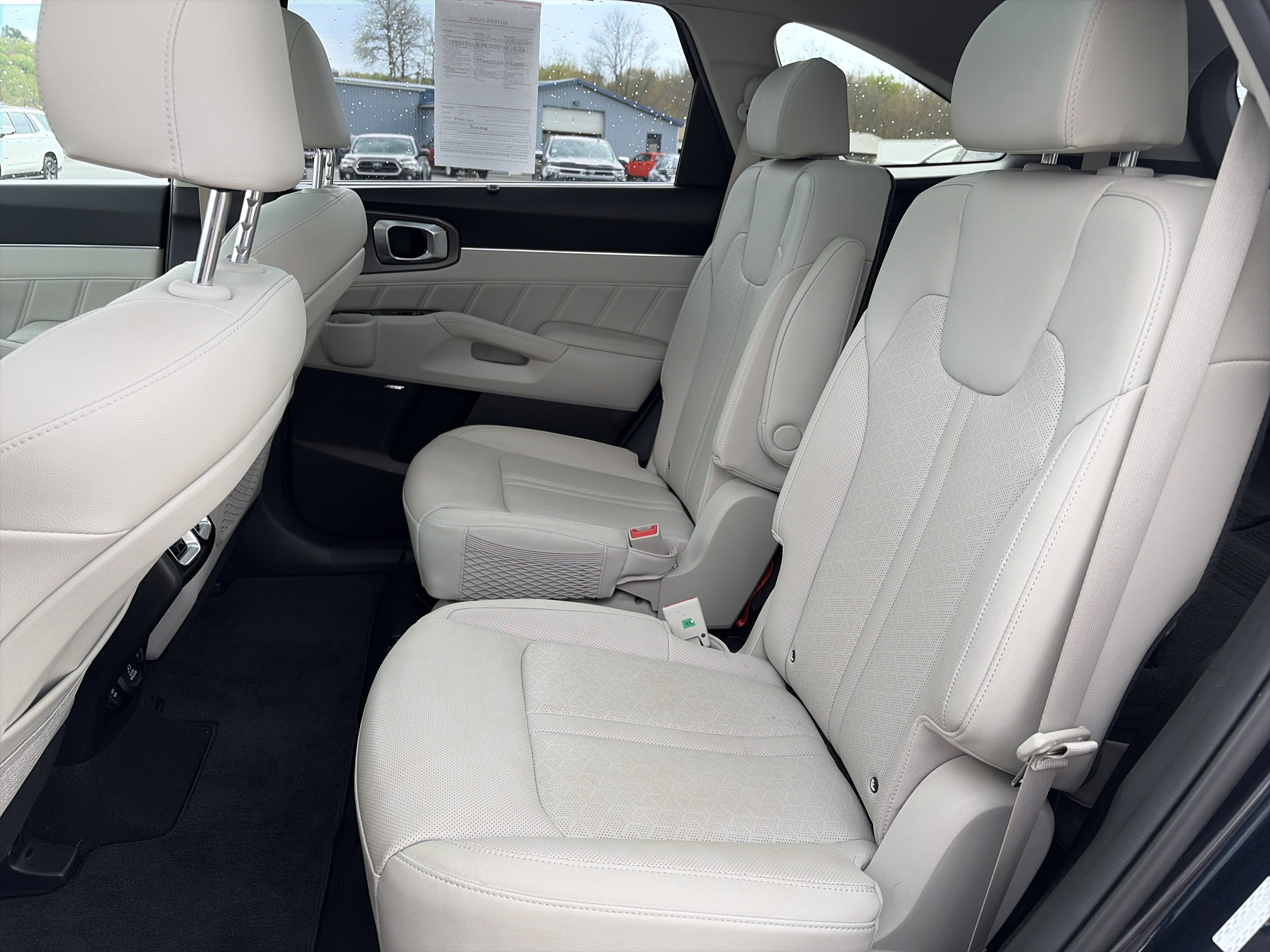 Used 2023 Kia Sorento SX Prestige w/ Panoramic Sunroof Package AWD/4WD image 13
